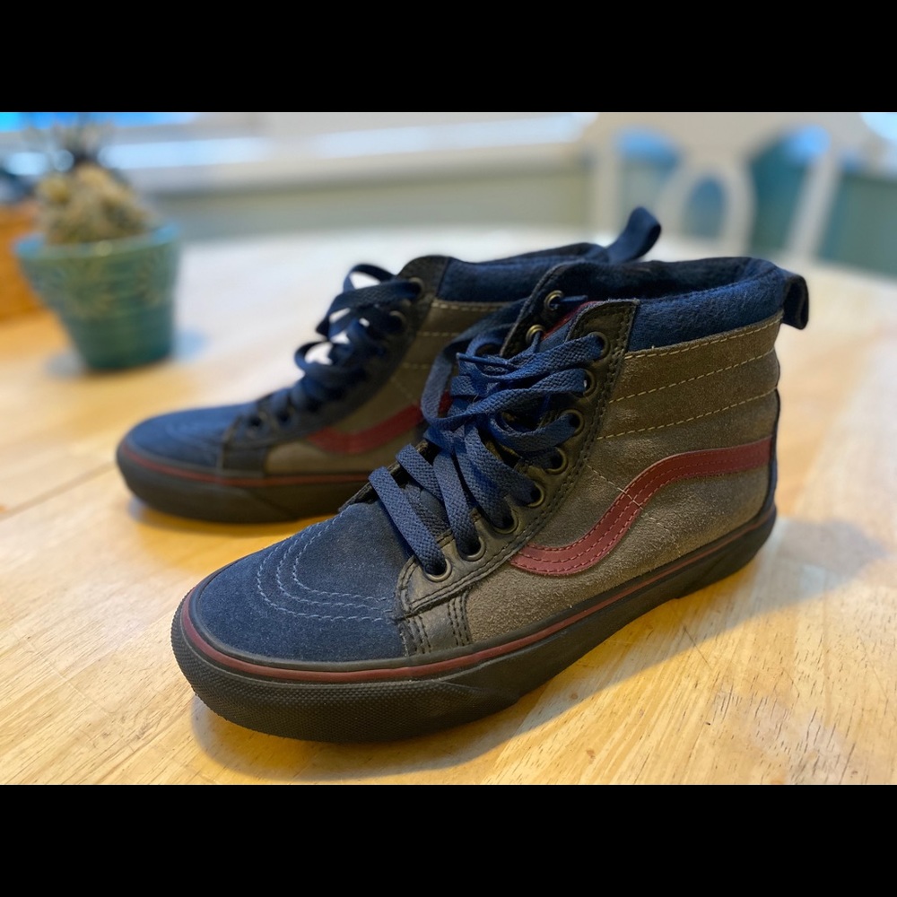 Custom Vans - image 1